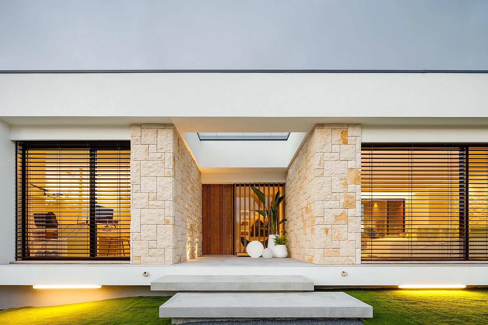 Maison à Ourém — calcaire NMN avec une finition escaçilhado